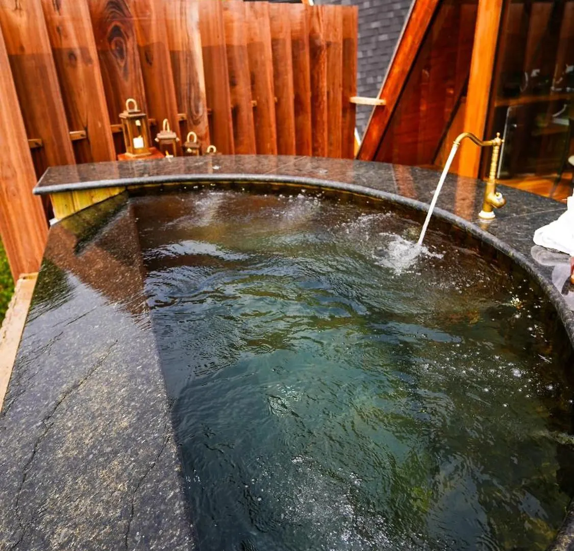 Campos do Jordão Chale Boutique Spa- Sauna Seca, Jacuzzi , Rede Suspensa 0*, Campos do Jordão ברזיל